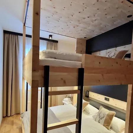 Zirbenlodge Sonnenalpe Nassfeld Daire *