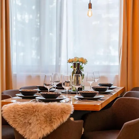 Zirbenlodge B01 アパート