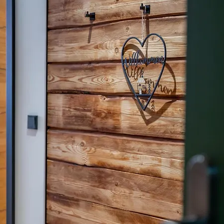 アパート Zirbenlodge B01 *