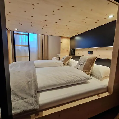 Zirbenlodge B01 アパート